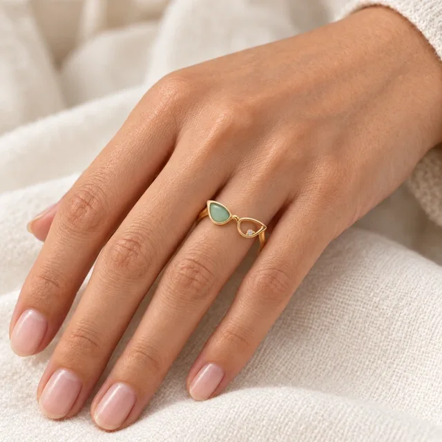 Nazariya Ring, worn
